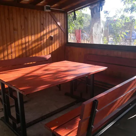 וילה под ореха *