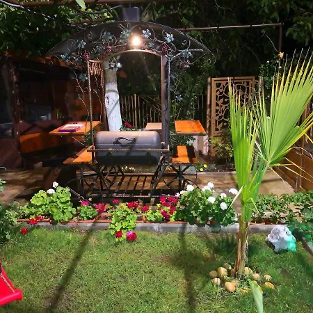 под ореха וילה