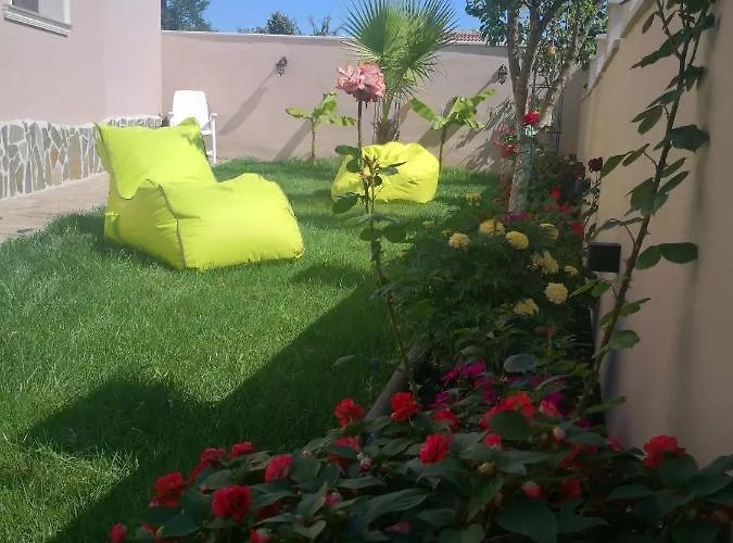 וילה под ореха *