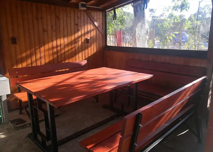 וילה под ореха *