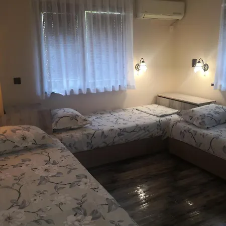 Villa под ореха Piszmenovo