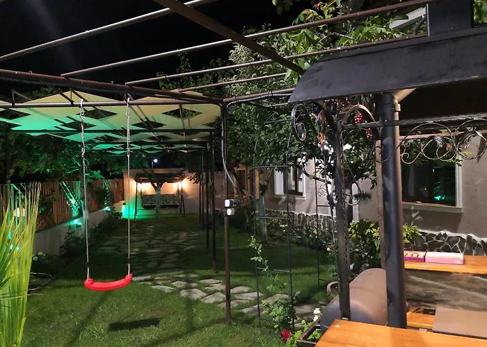 под ореха Villa *